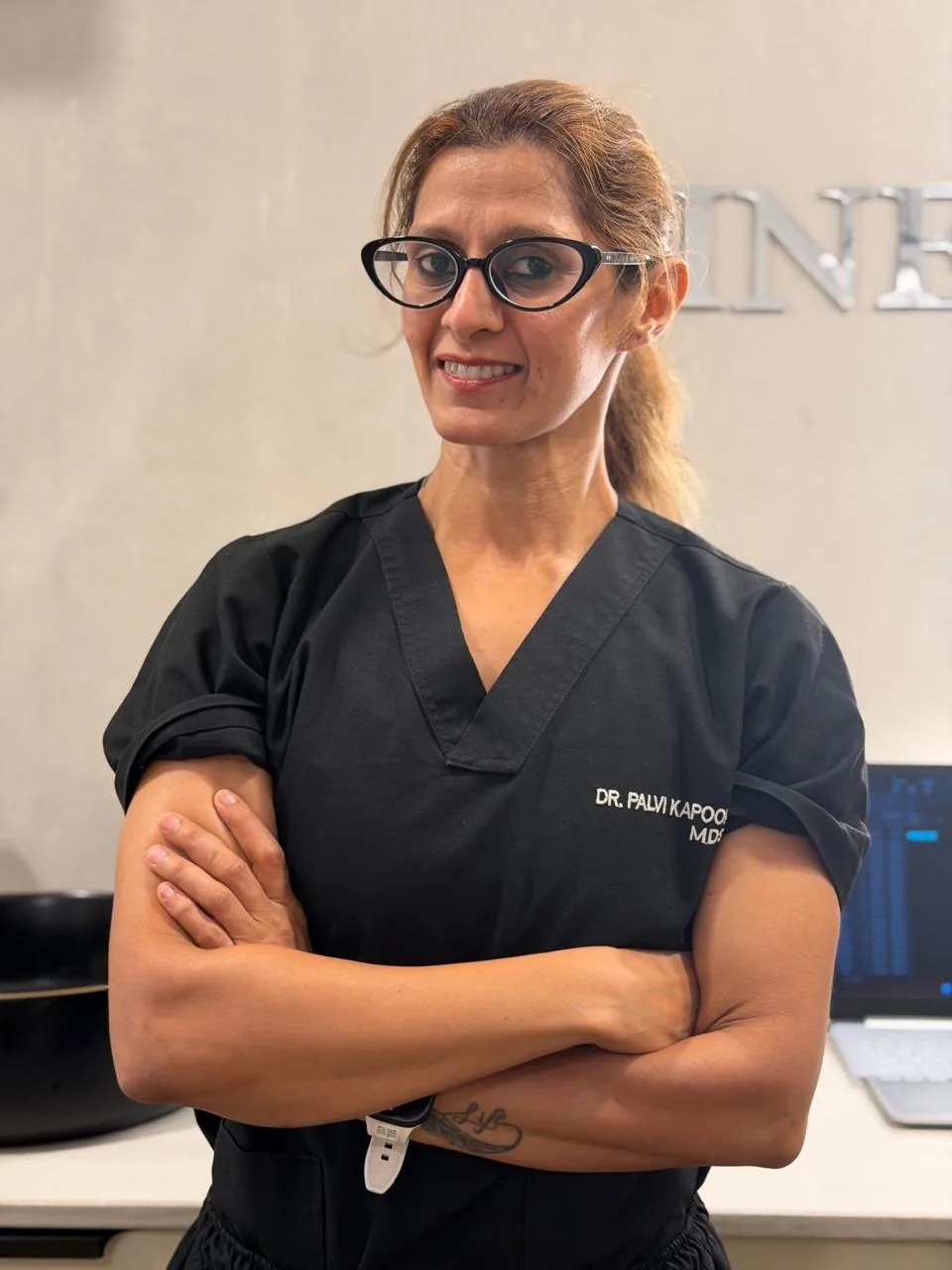 Dr. Palvi Kapoor, Oral & Maxillofacial Surgeon at Poly Dental Clinic Mohali